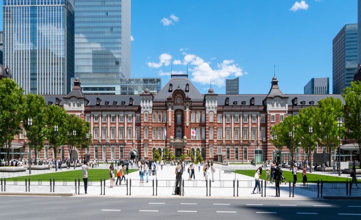 東京駅丸の内側